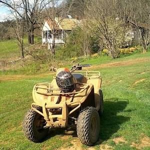 Meet your Posher, Levi